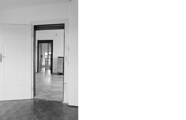 BILDER_PROJEKTE/Dreifamilienhaus 01/Dreifamilienhaus01 Hochformat-sw-f.jpg